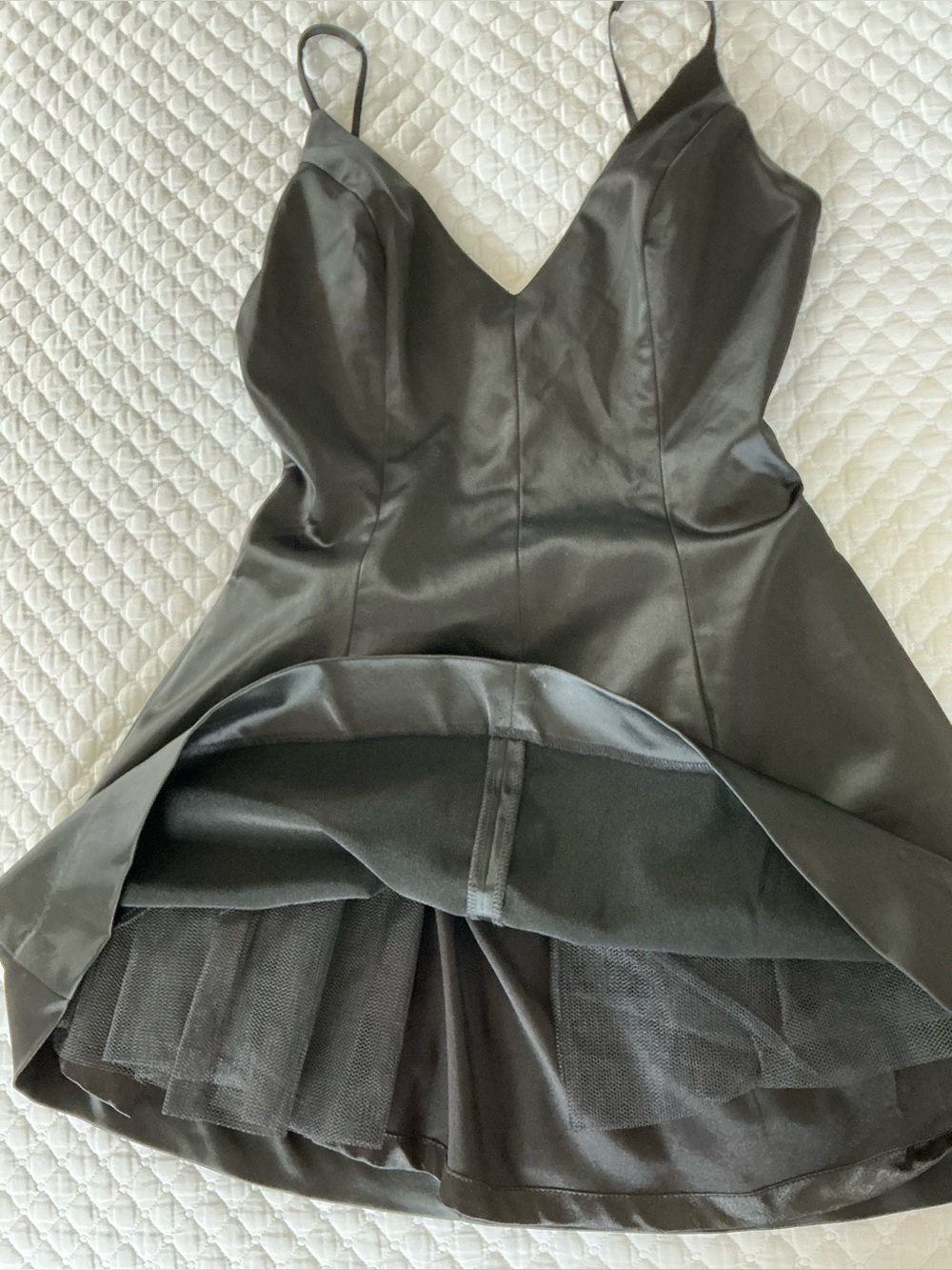 bebe Black Satin V-Neck Cocktail Mini Dress 6 - Picture 9 of 15